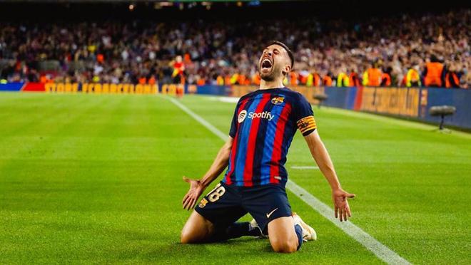 关于勒沃库森内部会议纪要流出：赛后战术微调；法甲使命明确；心理建设被强调的信息